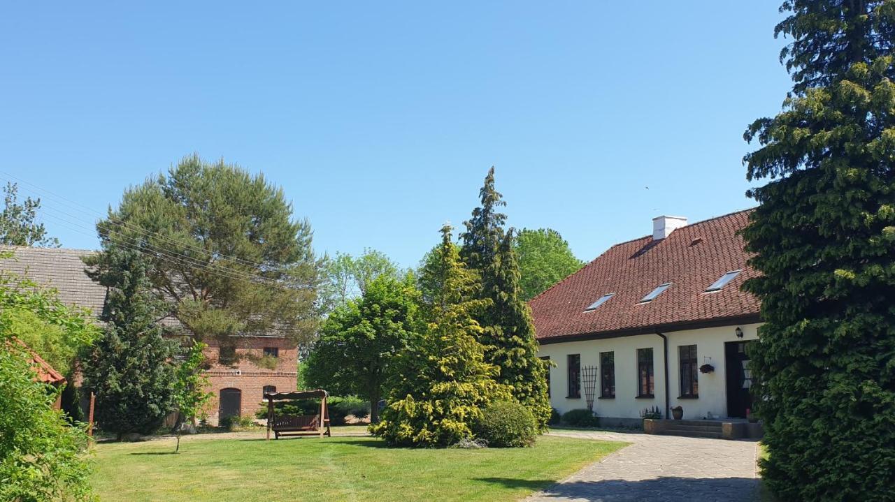 Folwark Goscino-Dwor Bed & Breakfast Exterior photo