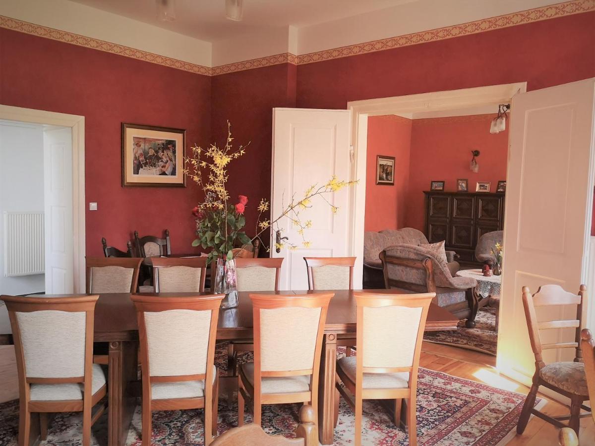Folwark Goscino-Dwor Bed & Breakfast Exterior photo