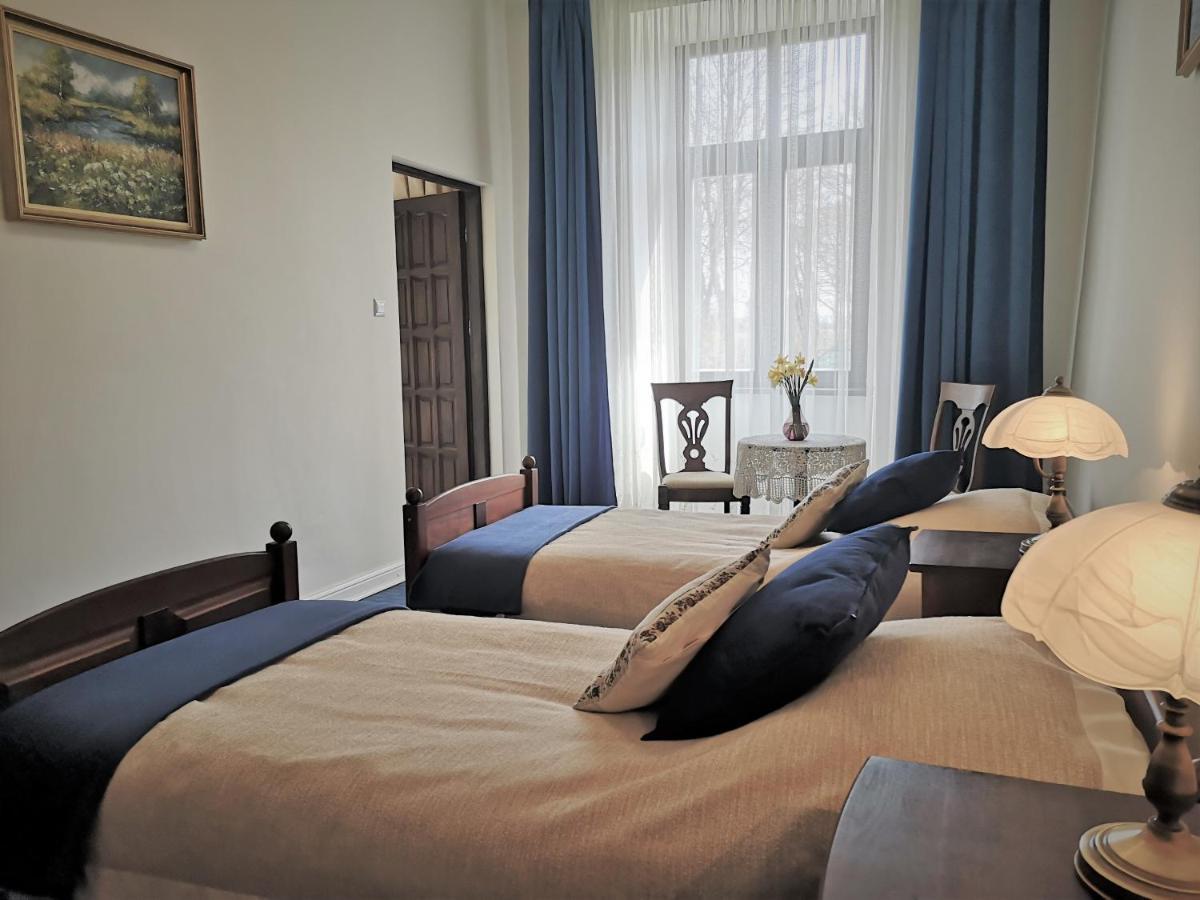 Folwark Goscino-Dwor Bed & Breakfast Exterior photo