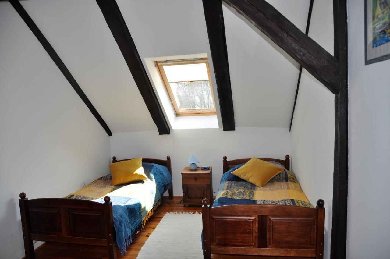 Folwark Goscino-Dwor Bed & Breakfast Exterior photo